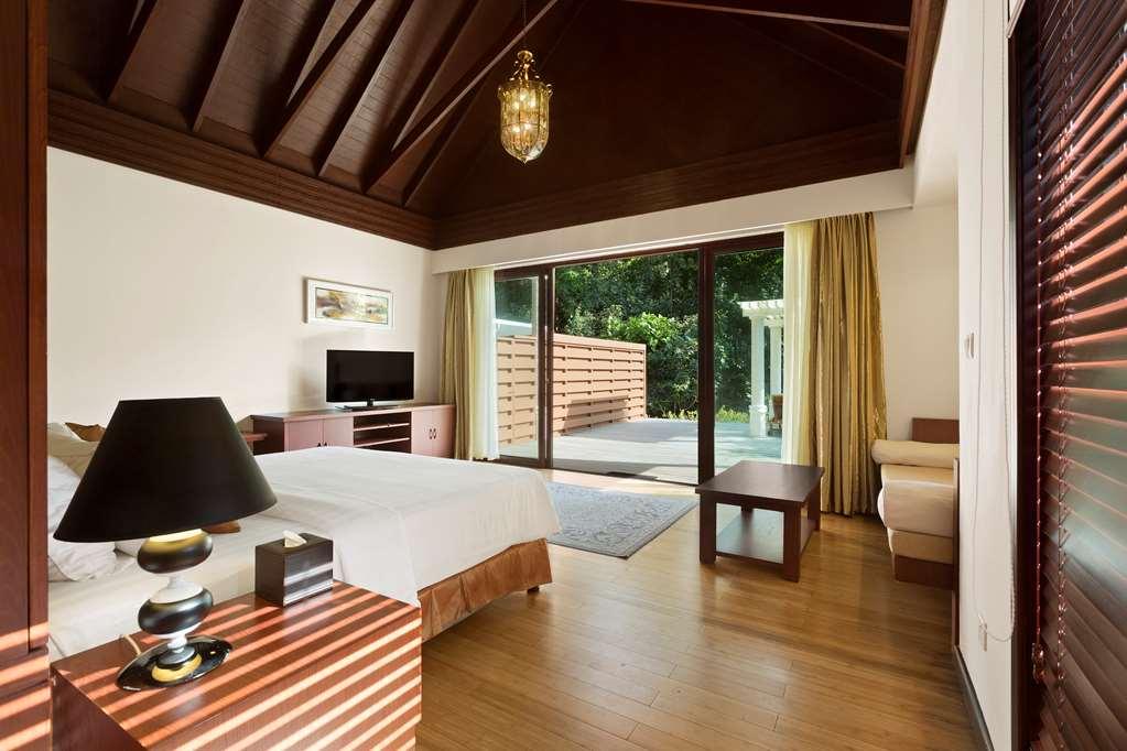 Furaveri Island Resort And Spa Muravandhoo Cameră foto